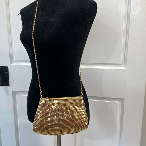 NWT Vintage Y&S original gold crossbody, excellent condition. Perfect addition. - Picture 2 of 9